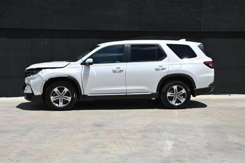 White 2024 Honda Pilot EX-L 7-Passenger