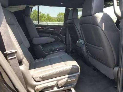 2022 Cadillac Escalade Luxury