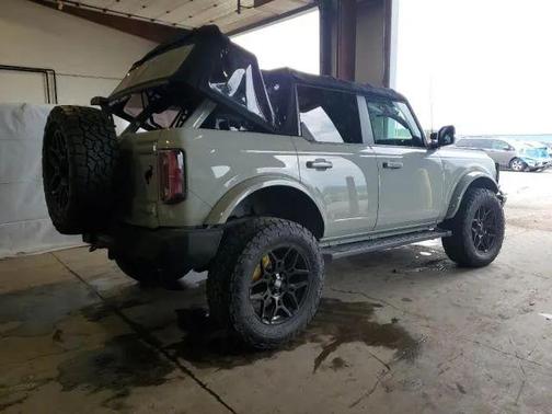 2022 Ford Bronco Outer Banks