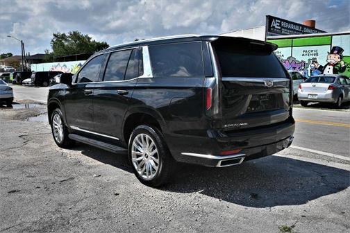 2022 Cadillac Escalade Premium Luxury