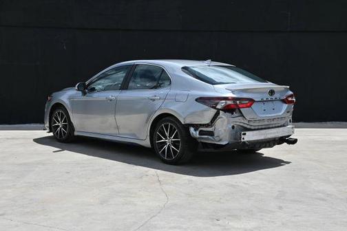 Silver 2023 Toyota Camry SE