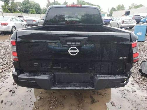 2024 Nissan Frontier SV