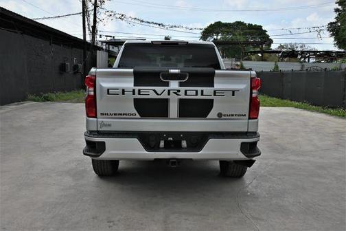 Silver 2022 Chevrolet Silverado 1500 Limited Custom