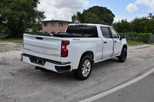 2022 Chevrolet Silverado 1500 Custom