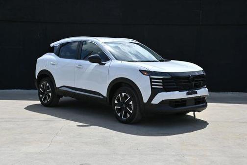 Fresh Powder 2026 Nissan Kicks SV
