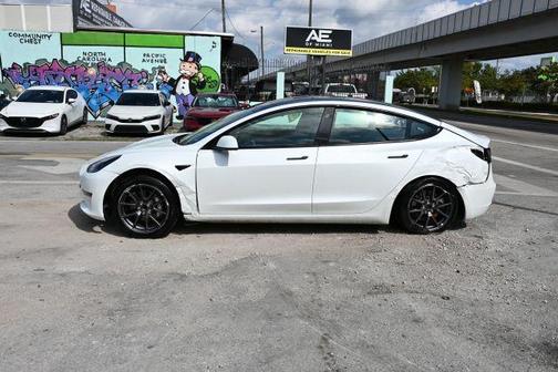 2023 Tesla Model 3 Base