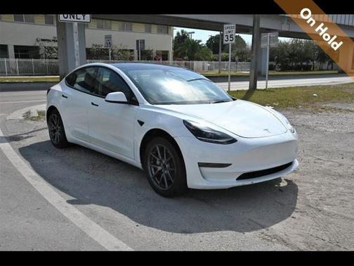 2023 Tesla Model 3 Base