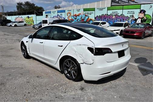 2023 Tesla Model 3 Base