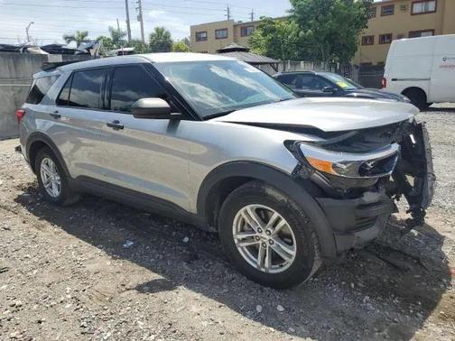 2022 Ford Explorer Base