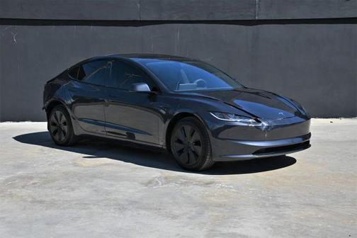 2025 Tesla Model 3 Long Range