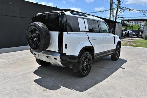 2025 Land Rover Defender P300