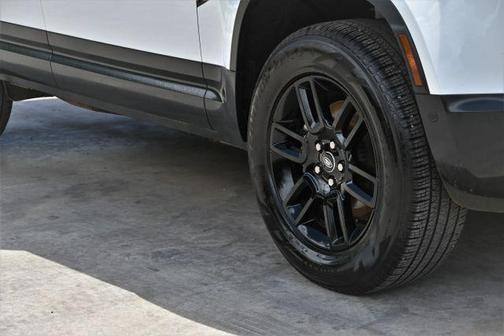 2025 Land Rover Defender P300