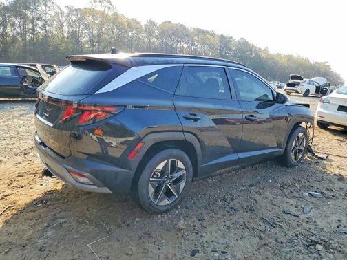 Black 2025 Hyundai TUCSON SEL