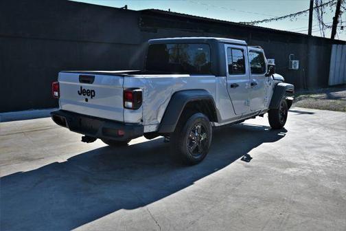 2023 Jeep Gladiator Sport