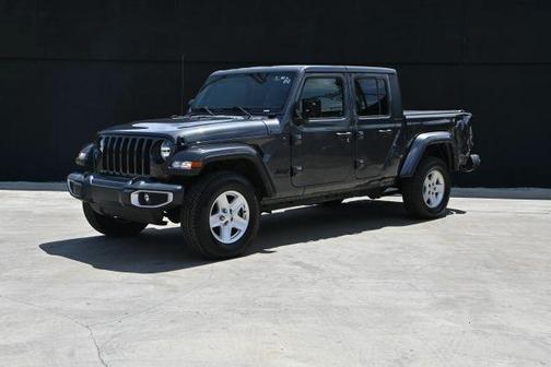 2022 Jeep Gladiator Sport