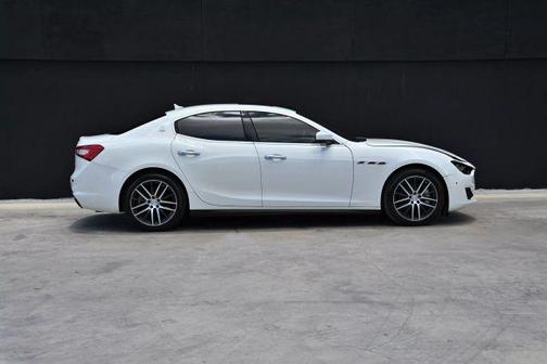 2018 Maserati Ghibli Base
