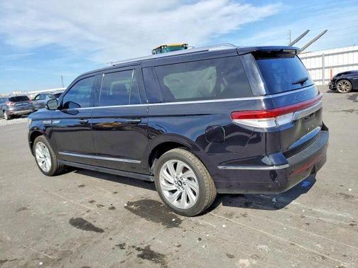 Black 2024 Lincoln Navigator L Premiere