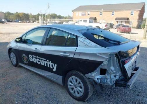 2022 Toyota Prius LE