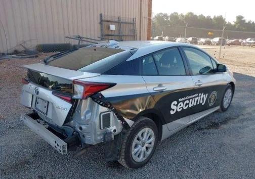 2022 Toyota Prius LE