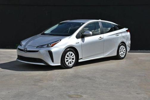2022 Toyota Prius LE