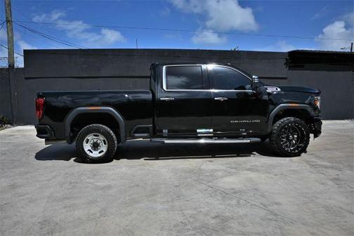 Black 2020 GMC Sierra 2500 Denali