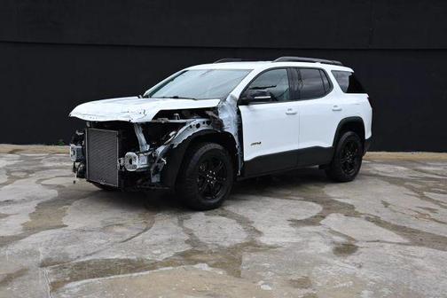 2021 GMC Acadia AT4