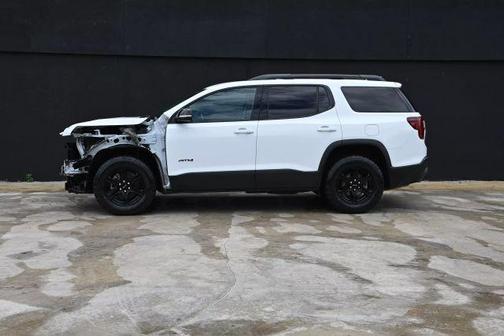 2021 GMC Acadia AT4