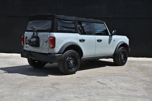 2021 Ford Bronco Black Diamond