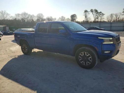 2025 Nissan Frontier SL