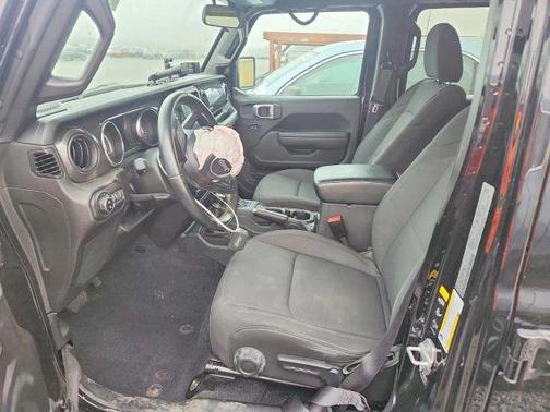 Black 2022 Jeep Gladiator Sport