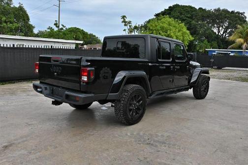 Black 2022 Jeep Gladiator Sport