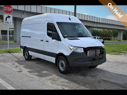 2025 Mercedes-Benz Sprinter 2500 ROOF W/144 WB