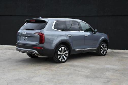 2022 Kia Telluride S