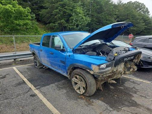 2024 RAM 1500 Classic SLT