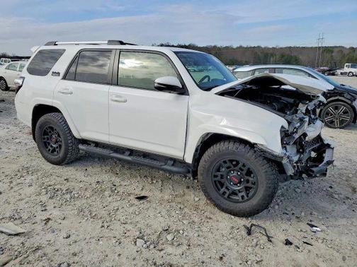 White 2023 Toyota 4Runner SR5 Premium