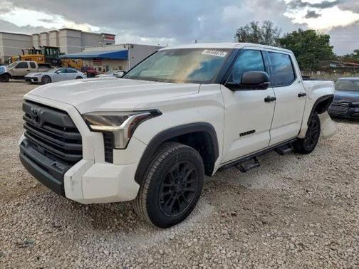 2022 Toyota Tundra SR5