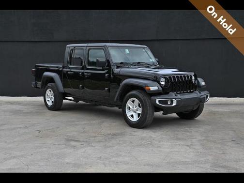 2023 Jeep Gladiator Sport