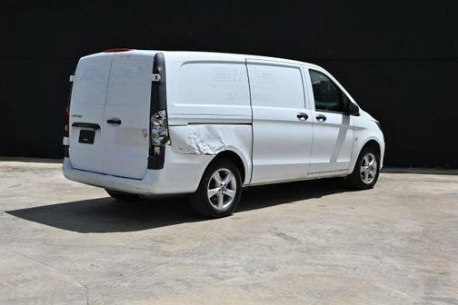 2020 Mercedes-Benz Metris Base