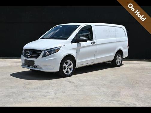 2020 Mercedes-Benz Metris Base