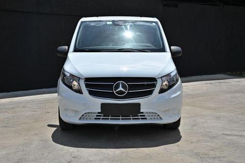 2020 Mercedes-Benz Metris Base