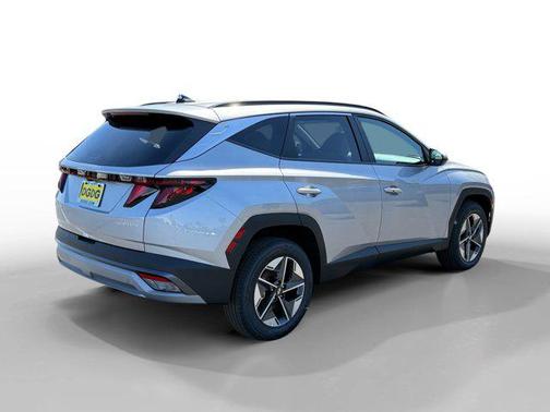 Shimmering Silver 2026 Hyundai TUCSON Hybrid SEL