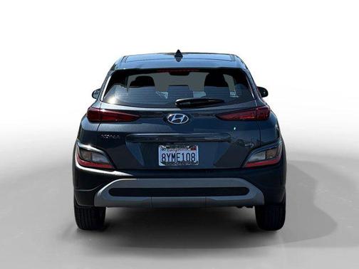 2022 Hyundai KONA SE