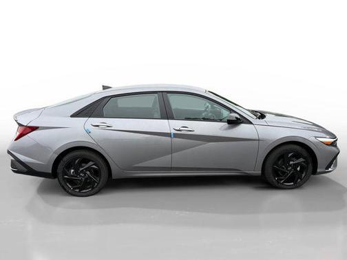 2026 Hyundai ELANTRA HEV SEL Sport