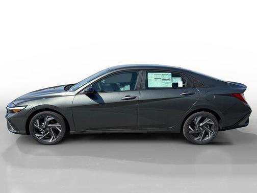 2025 Hyundai ELANTRA HEV SEL Sport