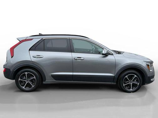 2023 Kia Niro EX