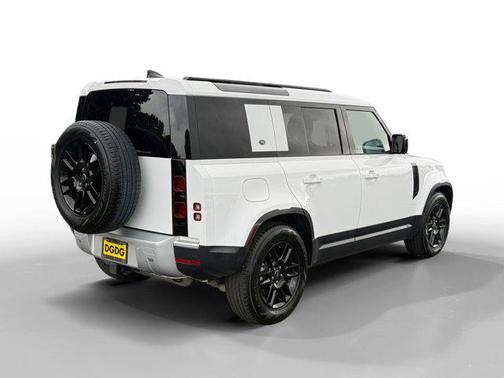 2024 Land Rover Defender 110 P300