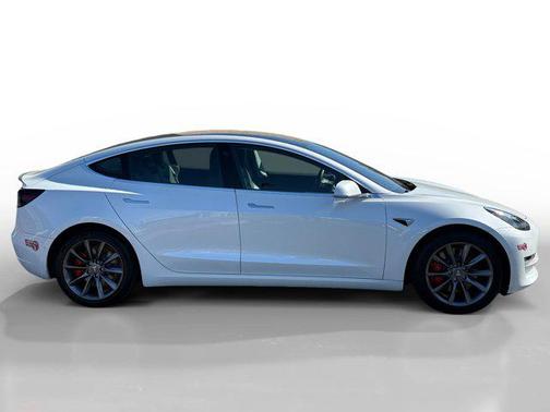 2019 Tesla Model 3 Performance
