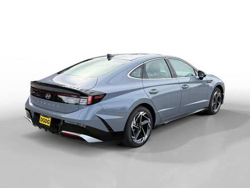 2026 Hyundai SONATA SEL