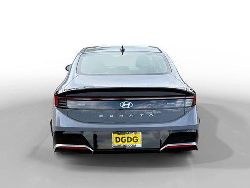 2026 Hyundai SONATA SEL