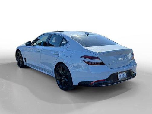 2023 Genesis G70 2.0T RWD